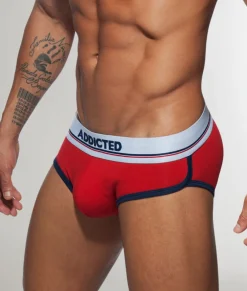 Addicted Curve Brief