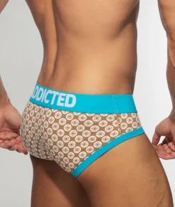 Addicted Geometric Brief