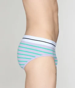 Bluebuck Nautical 25 Brief