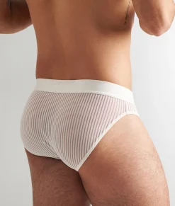 Teamm8 Casanova Brief
