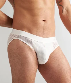 Teamm8 Casanova Brief