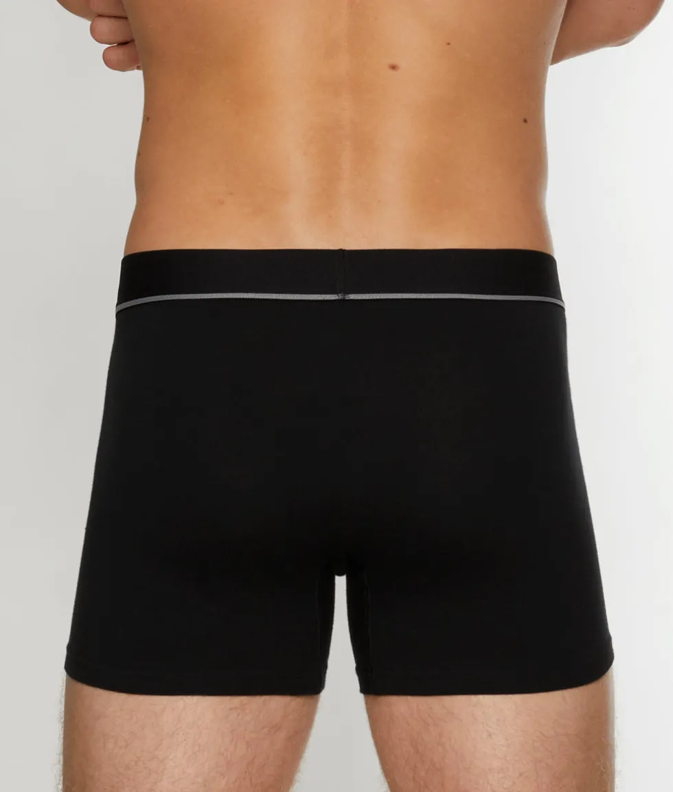 Unsimply Stitched Solid Trunk